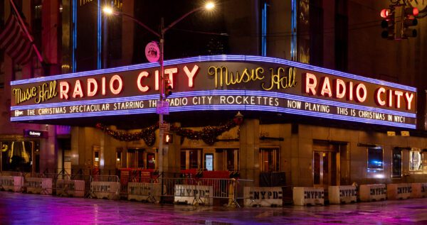 New York Christmas Spectacular tour