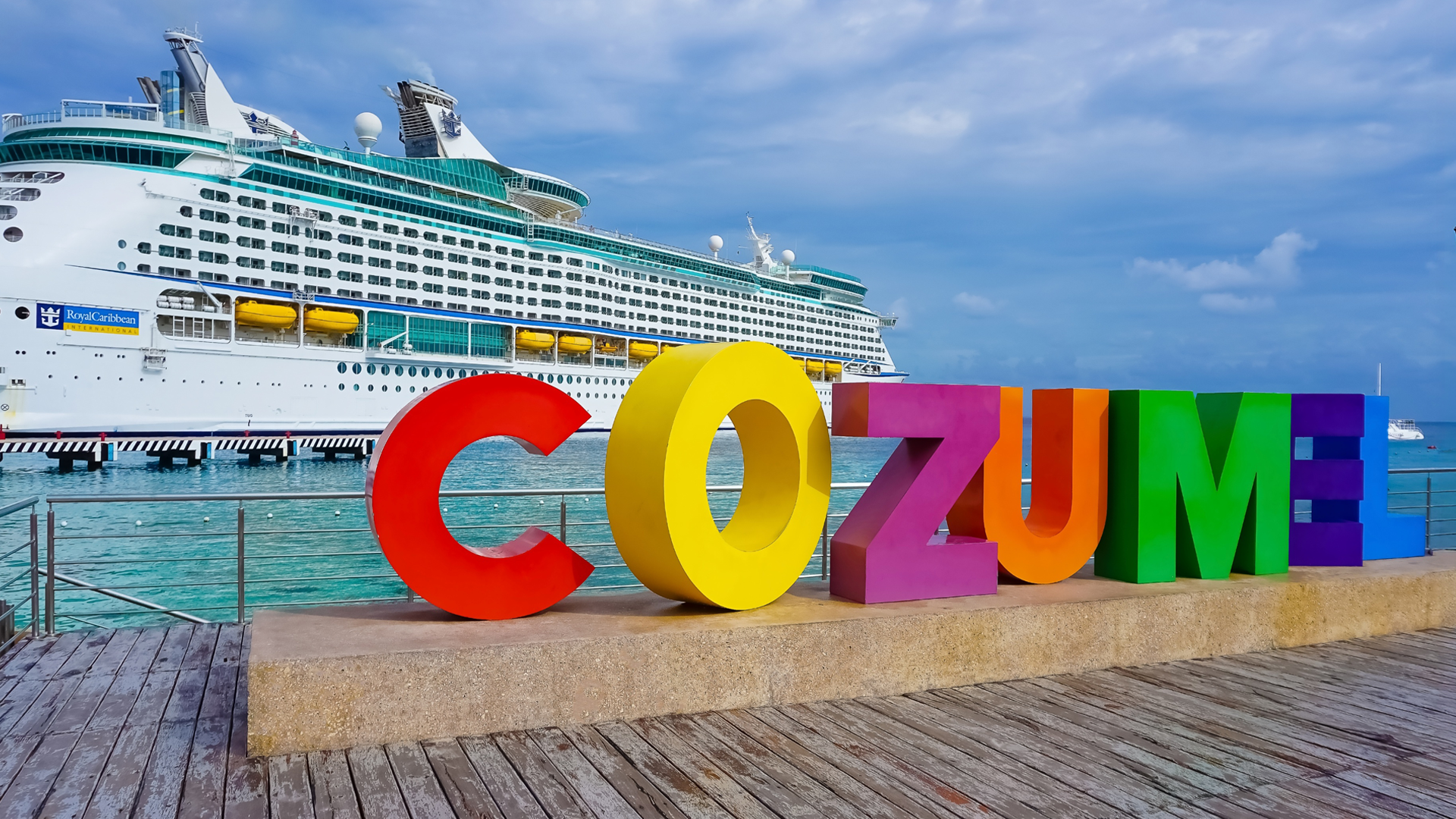 New Year's Eve Coach and Cruise tour