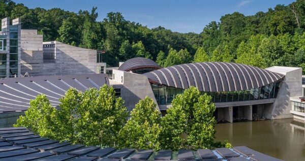 Crystal Bridges tour